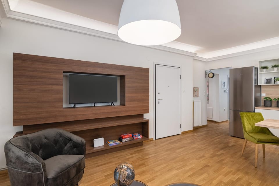 White Suite Armonia Apartment in Thessaloniki