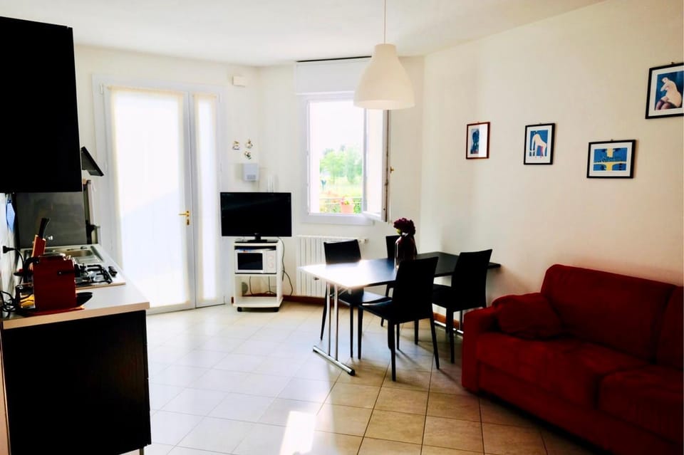 Communal lounge/ TV room, Living room, Seating area, Dining area