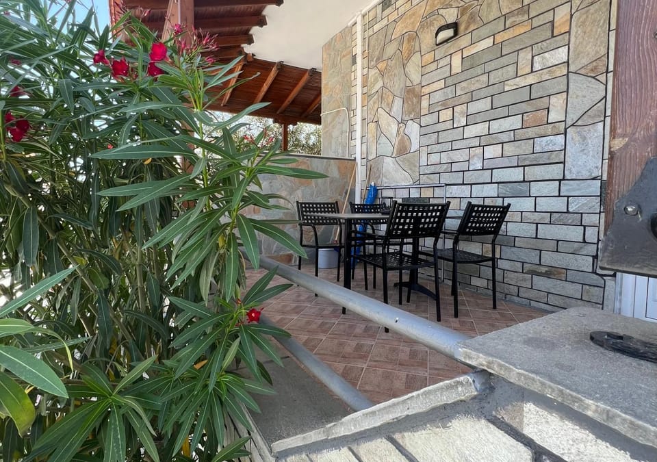 Villa Kostas Accommodations - Nea Vrasna Apartment in Decentralized Administration of Macedonia and Thrace