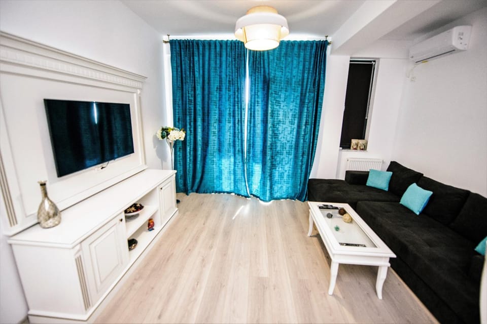 Balcony/Terrace, Kitchen or kitchenette, Living room, Decorative detail, Seating area, Dining area, Beach, Sea view, Sea view, Family, Family