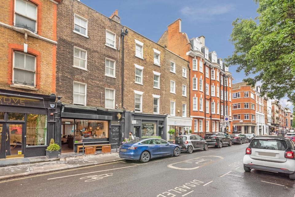 Fitzrovia Apartment By Morethanstays Apartment in London Borough of Islington