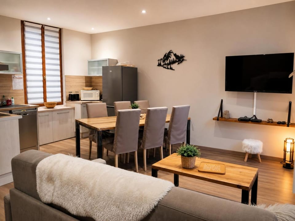 Living room, kitchen