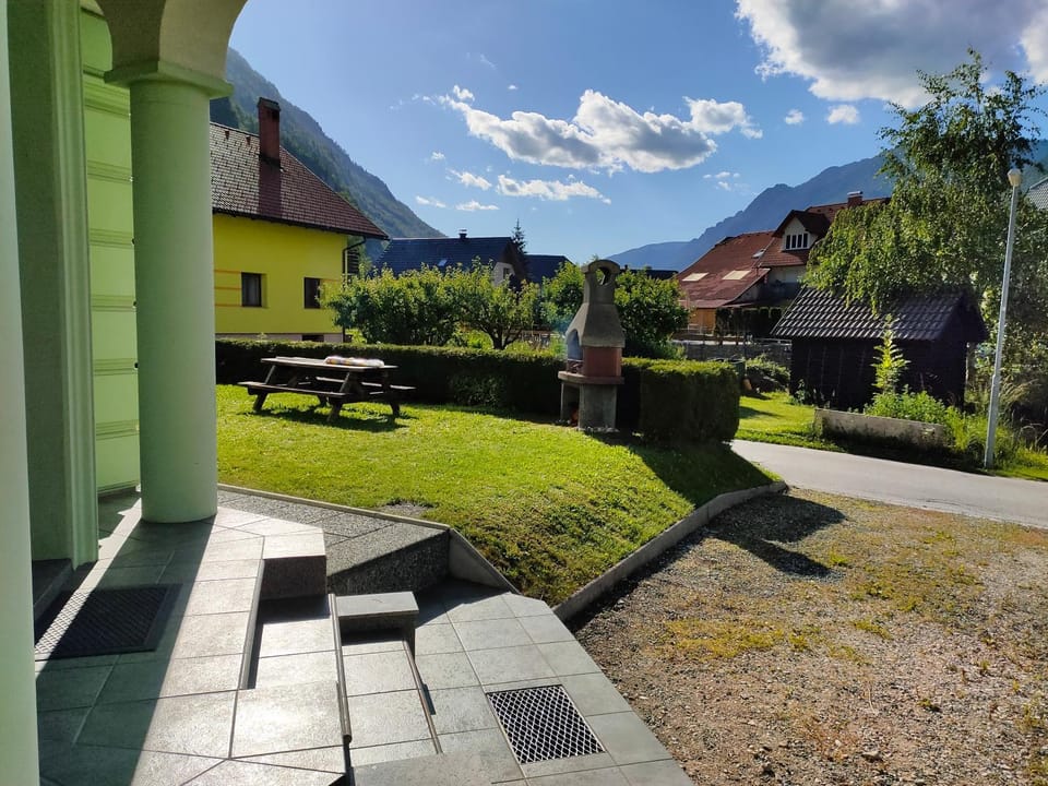 Garden, Garden view, Mountain view