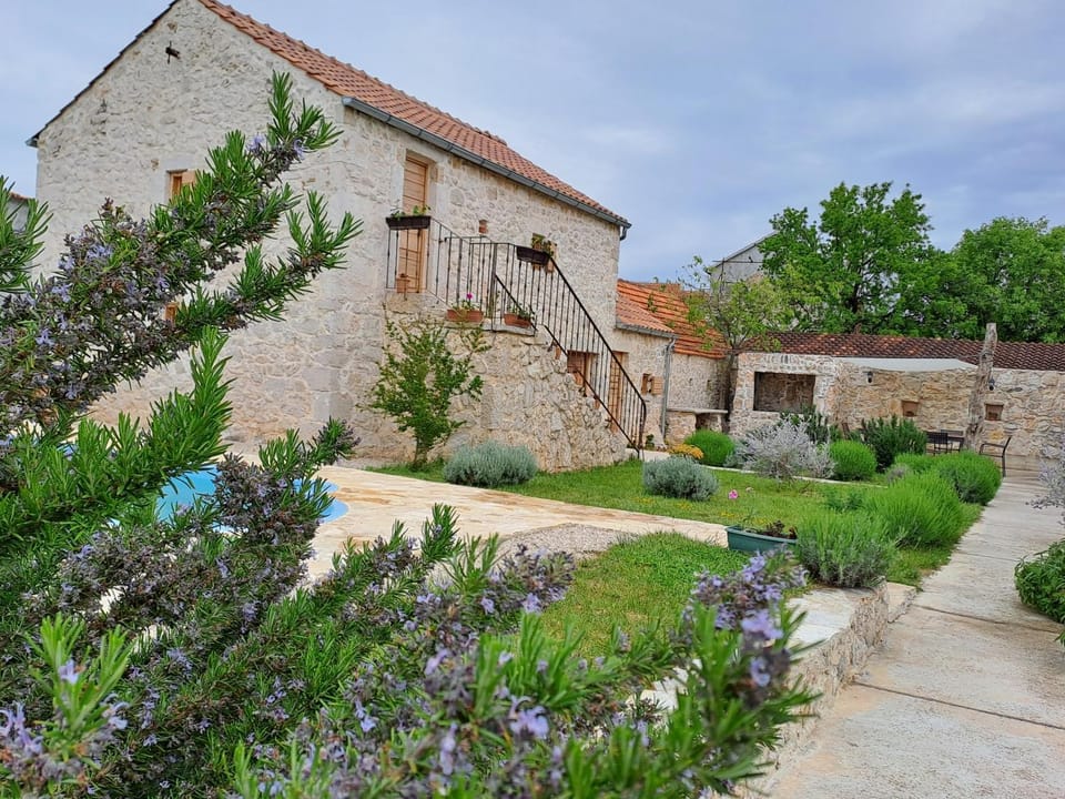 Heritage House Vrime - stone house with heated pool Villa in Šibenik-Knin County, Croatia