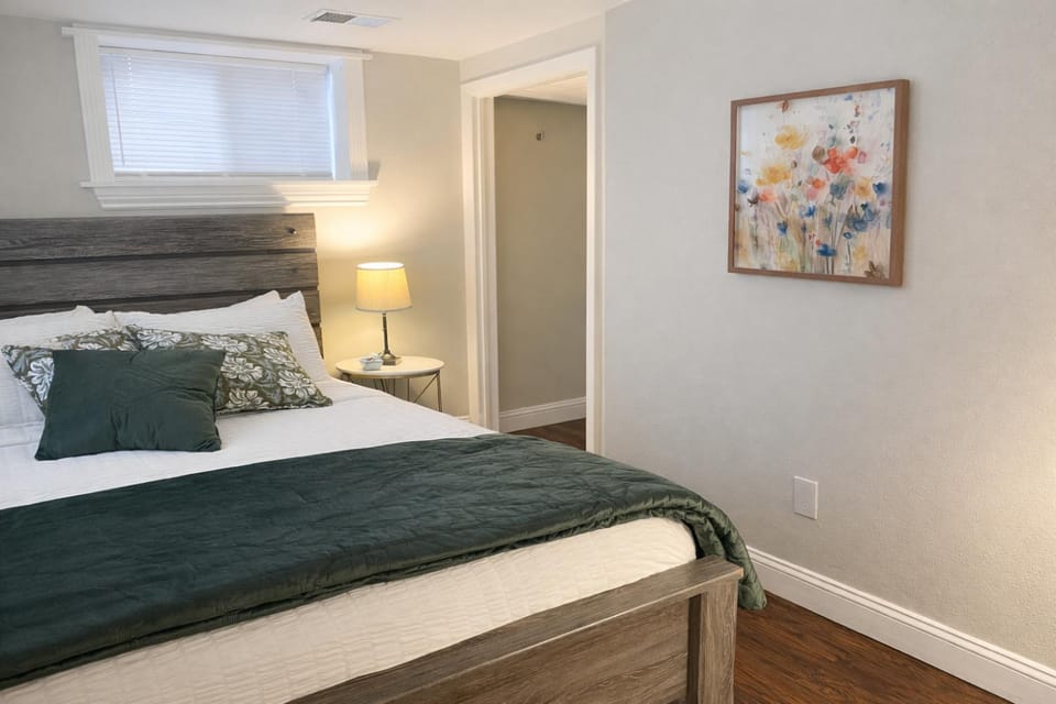 Close to UNC with Great Yard, Firepit & Free Bikes! Apartment in Greeley
