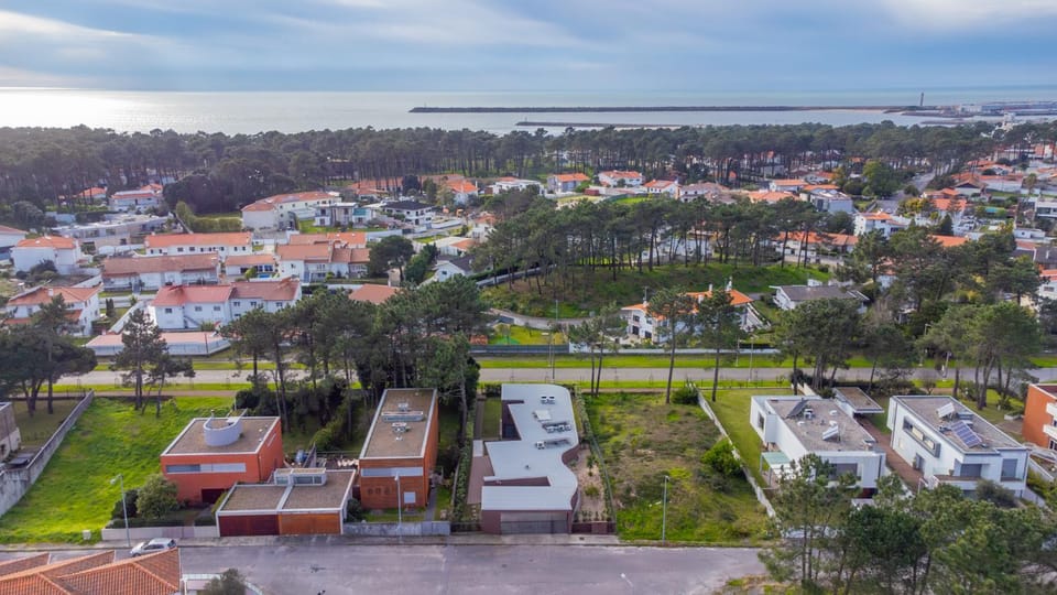 Natural landscape, Bird's eye view, Sea view, Location