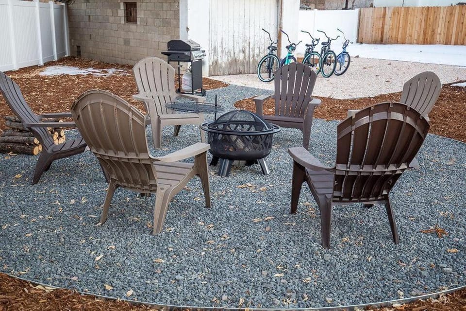 Couples Getaway - Walk to UNC - Free Cruiser Bikes Apartment in Greeley