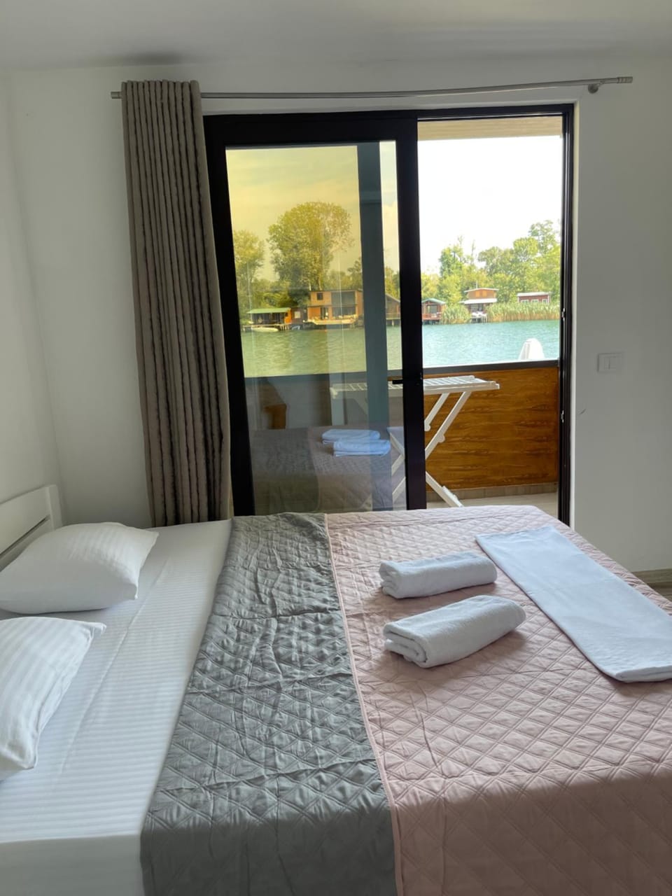 Lake River House Ada Bojana House in Ulcinj Municipality