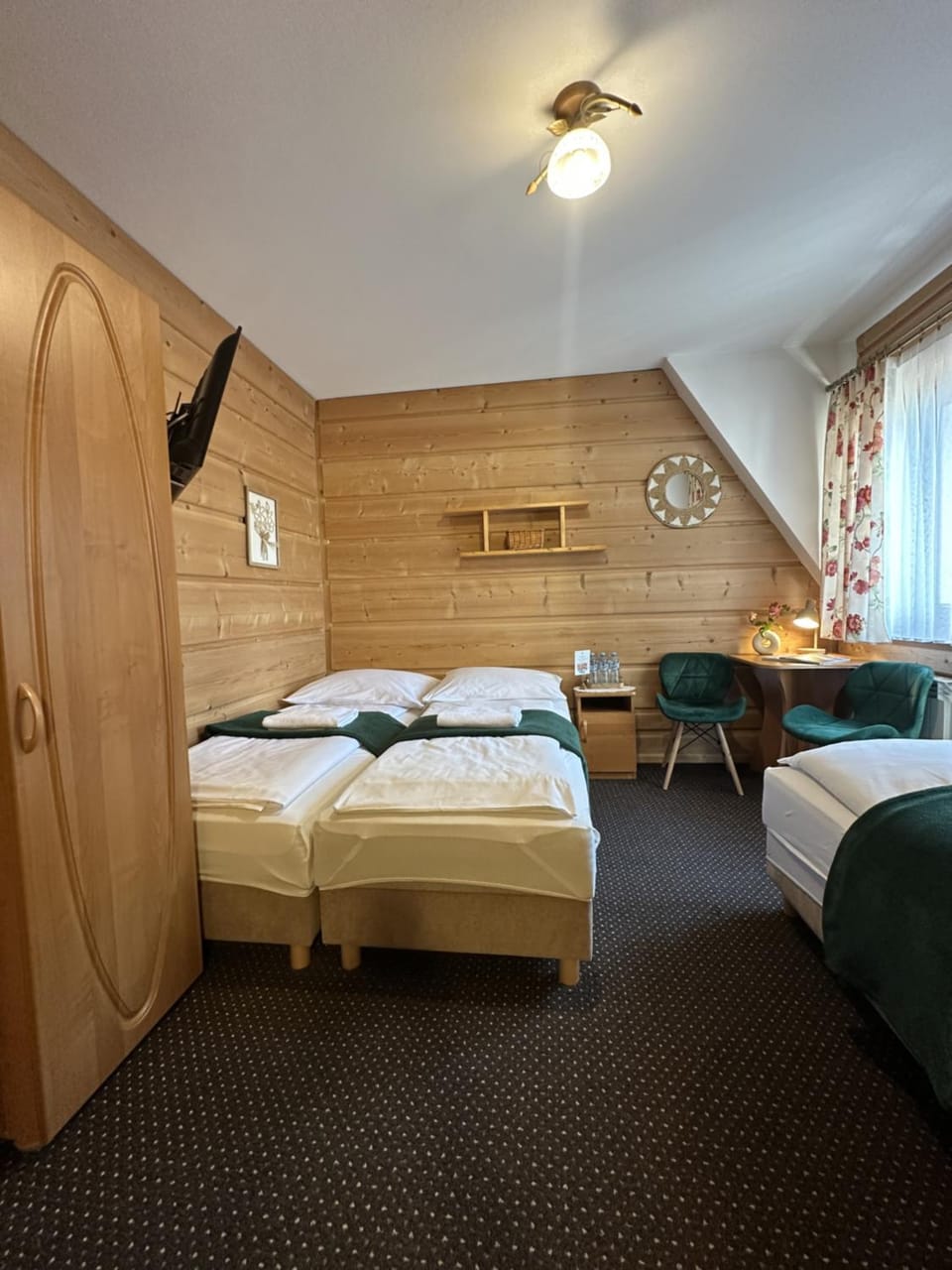 Other, Photo of the whole room, Decorative detail