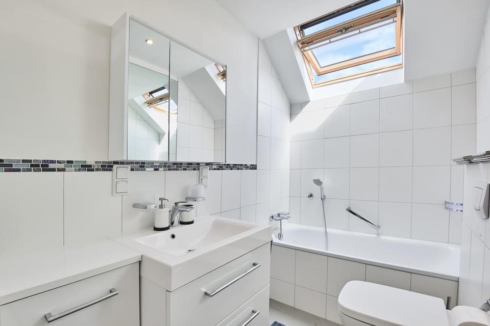 Bathroom, Bath