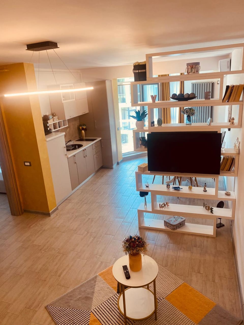 LUXURY KLN BY ALEZZI Mamaia Nord Apartment in Constanța County