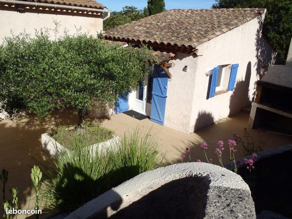 Ailleurs Land - Provence Bed and Breakfast in French Riviera