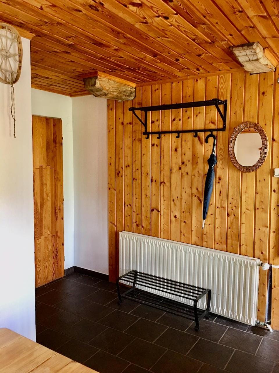 Korenov 1256 Chalet in Lower Silesian Voivodeship