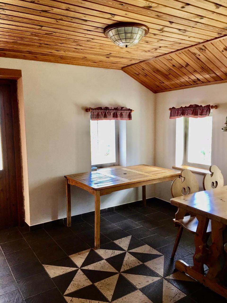 Korenov 1256 Chalet in Lower Silesian Voivodeship