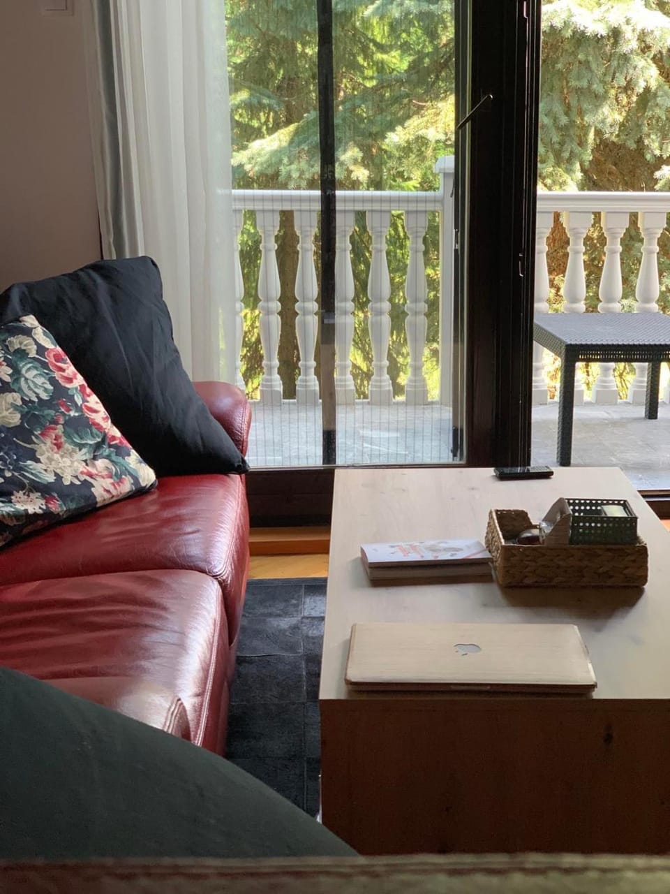 Planinska kuća sa dvorištem House in Zlatibor