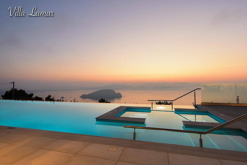 Landmark view, Mountain view, Pool view, Sea view, Swimming pool, Sunrise