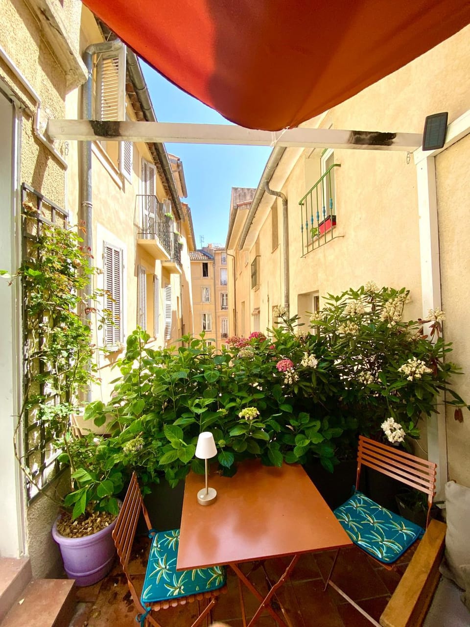 Patio, Spring, Day, Garden, Balcony/Terrace, Balcony/Terrace, Dining area, Garden view