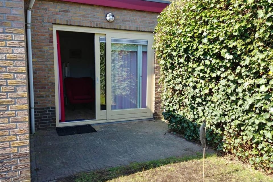 Ruim en huiselijk appartement met eigen tuin, compleet uitgerust, dichtbij natuur Apartment in Overijssel (province)