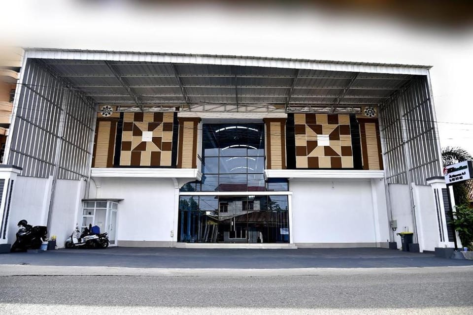 Property building, Day