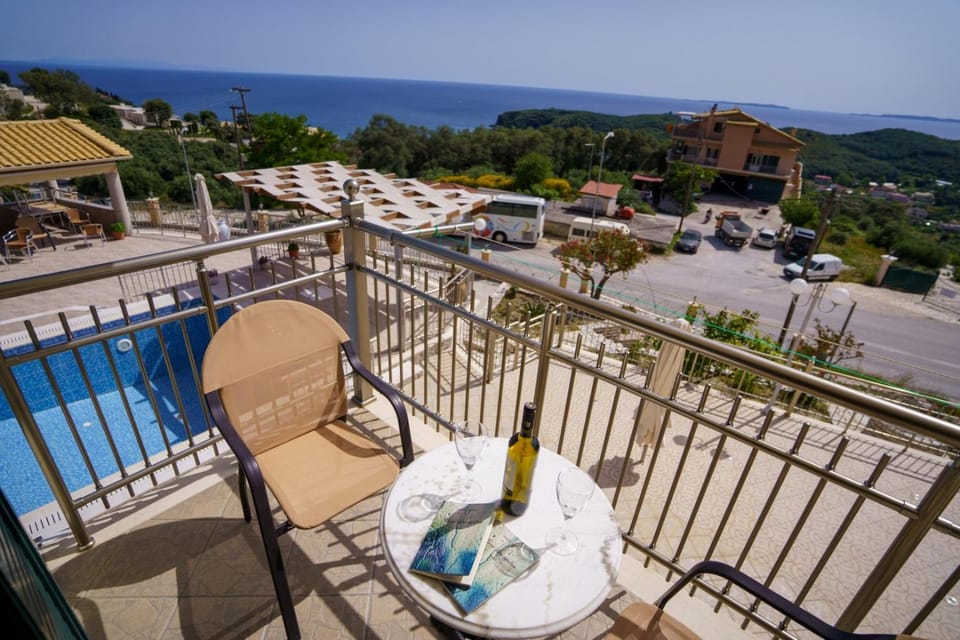 Balcony/Terrace, Pool view