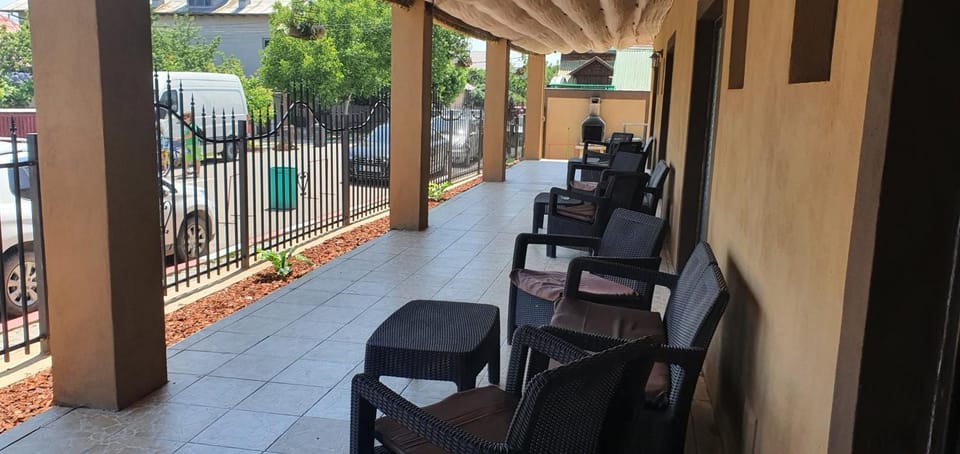 YANNIS GUEST HOUSE Bed and Breakfast in Constanța County