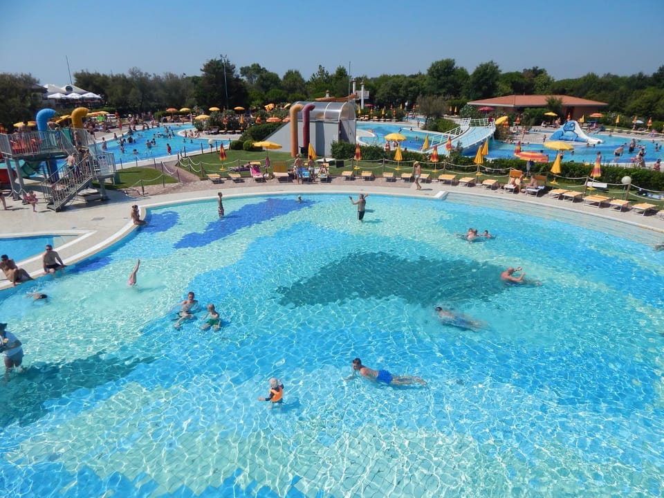 Pool view, Swimming pool