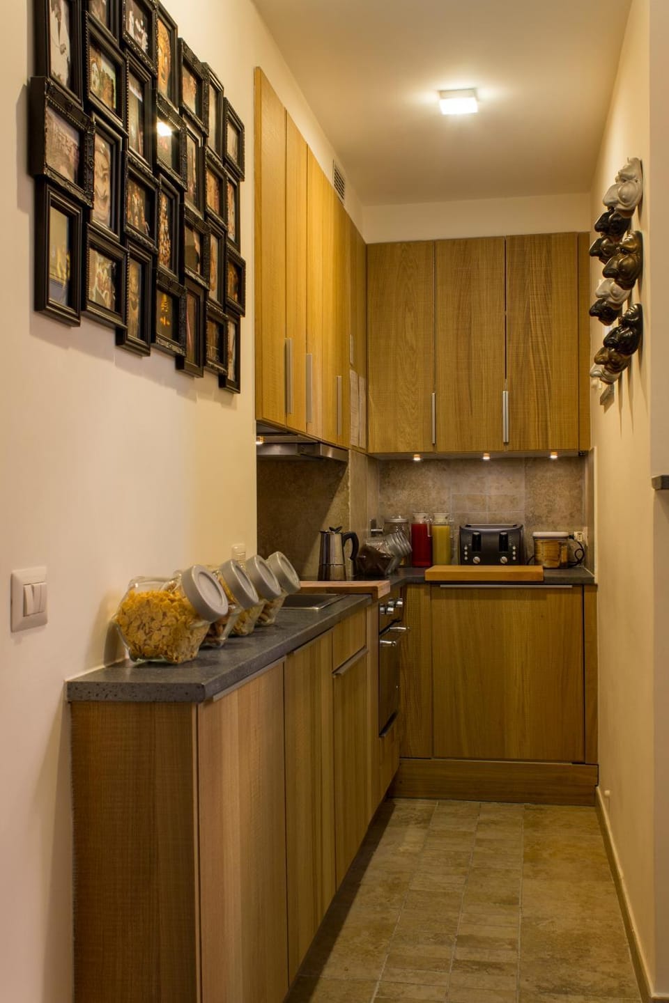 Kitchen or kitchenette, Communal kitchen