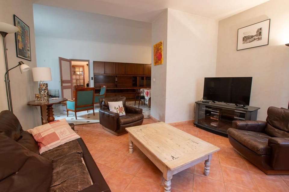 La Bastide - Clim, jardin, Parking House in Arles