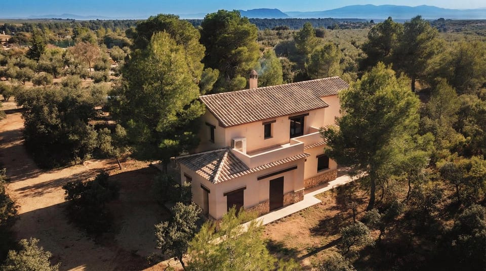 Property building, Off site, Location