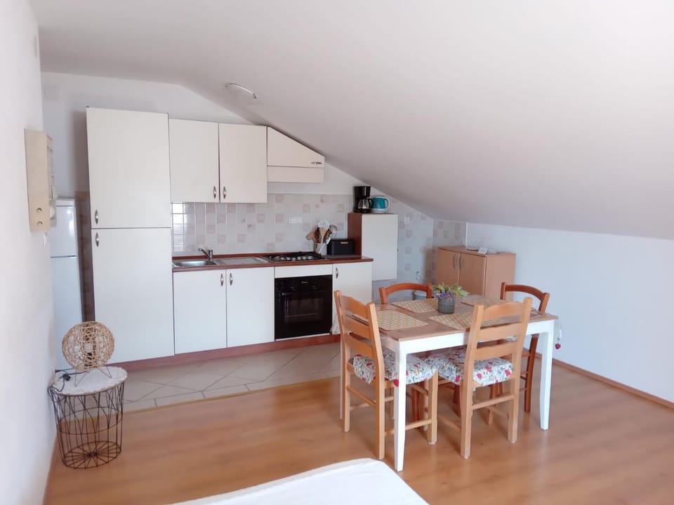Francis Appartements Apartment in Šibenik-Knin County, Croatia