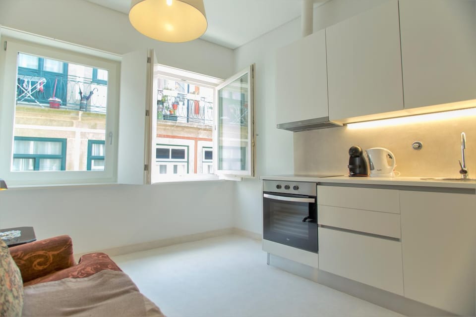 Coffee/tea facilities, Kitchen or kitchenette, Communal kitchen, pet friendly, stove