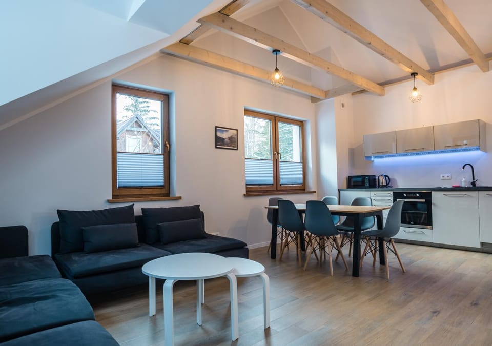 Living room, Seating area, Dining area