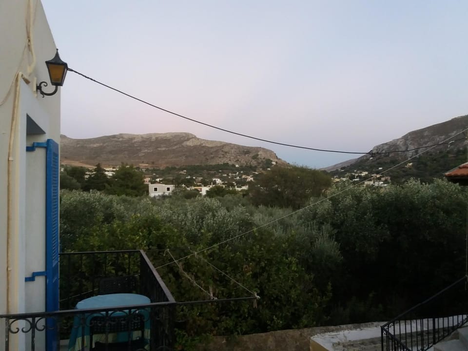 Property building, Natural landscape, Bird's eye view, Balcony/Terrace, Mountain view, Breakfast