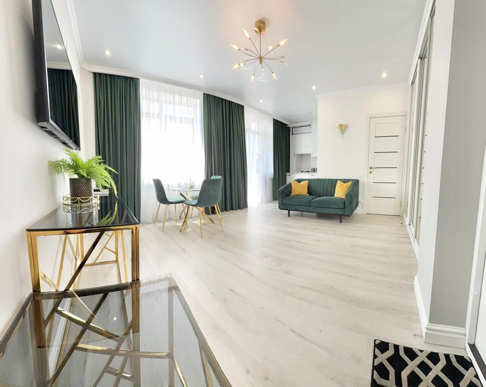 Luxury Emerald Apartments Apartment in Ukraine
