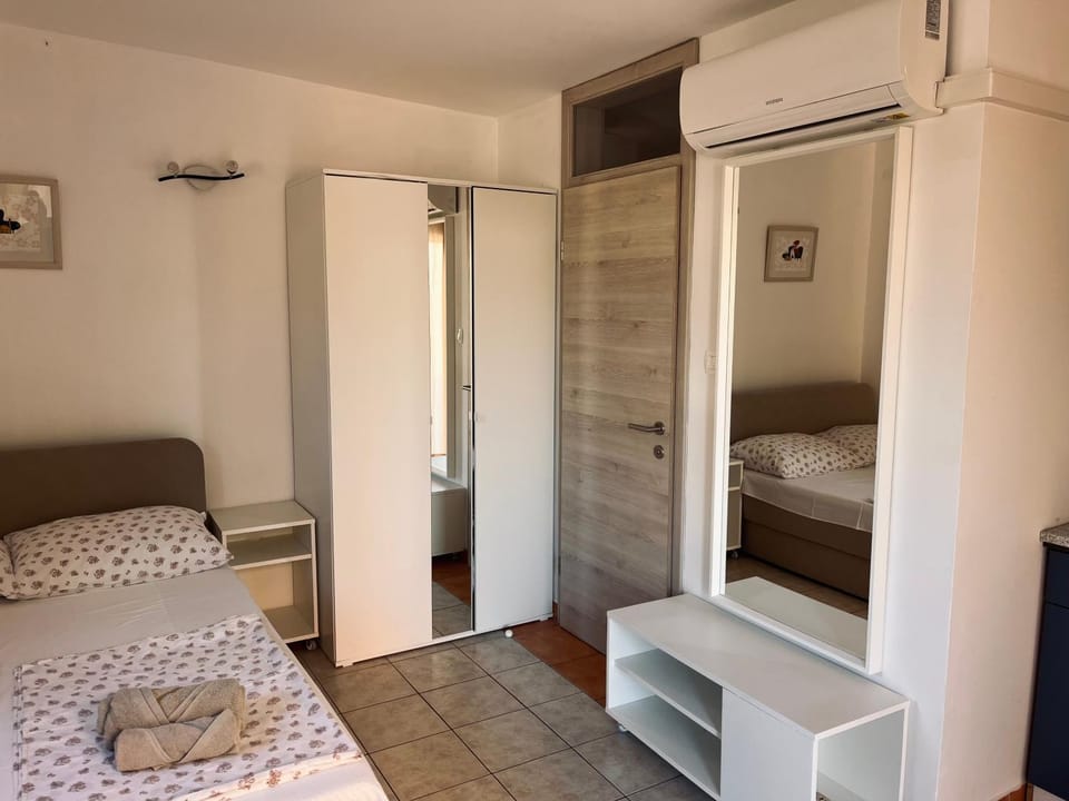 Bed, wardrobe