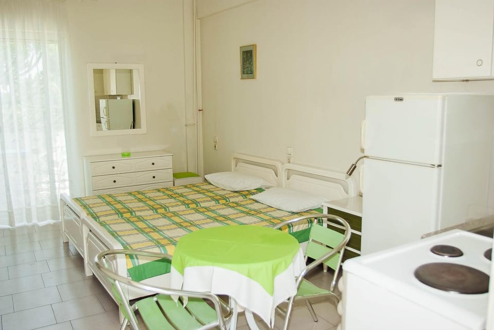 Kitchen or kitchenette, Photo of the whole room
