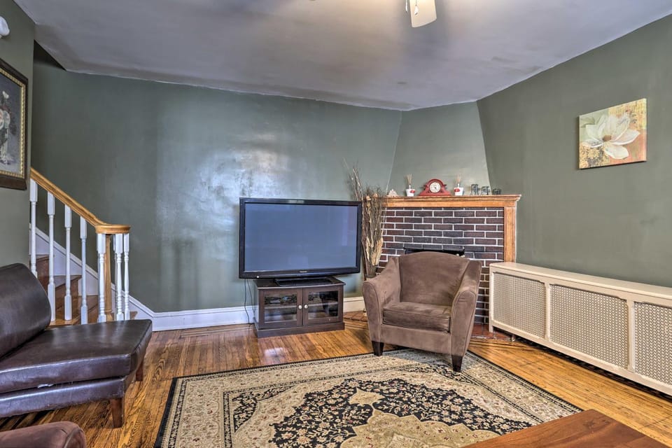 Suburban Home w/ Backyard Patio < 7 Mi to Dtwn! House in Lansdowne