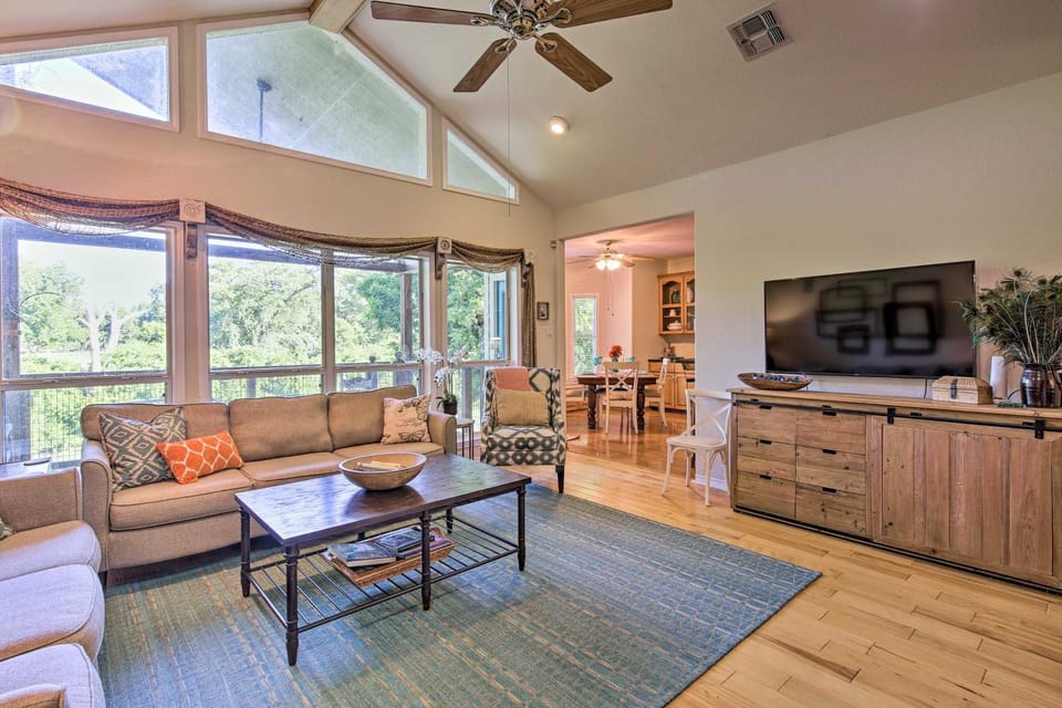 Private Dock! Family Retreat on Guadalupe River House in Seguin