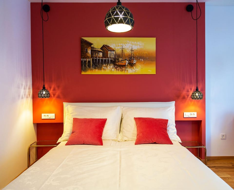 Bed, Bedroom