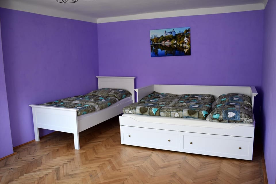 Bedroom, children