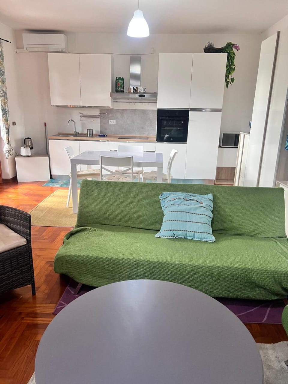 Casa di Zoe apartment - Punto di sosta x bikes auto e moto a 20 minuti dall'autostrada - parcheggio privato - giardino con barbecue - Apartment in Lazio