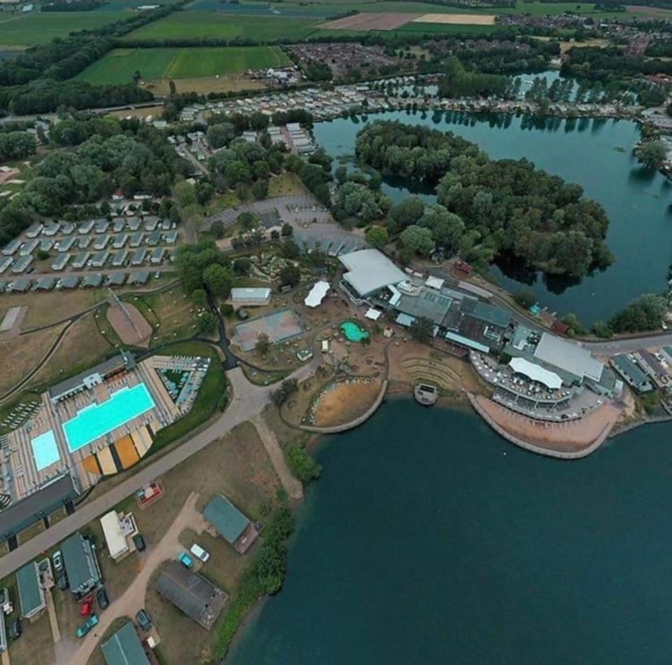 swan view retreats # hottub # egg chair # bbq & bikes included 8 berth Campground/ 
RV Resort in Tattershall