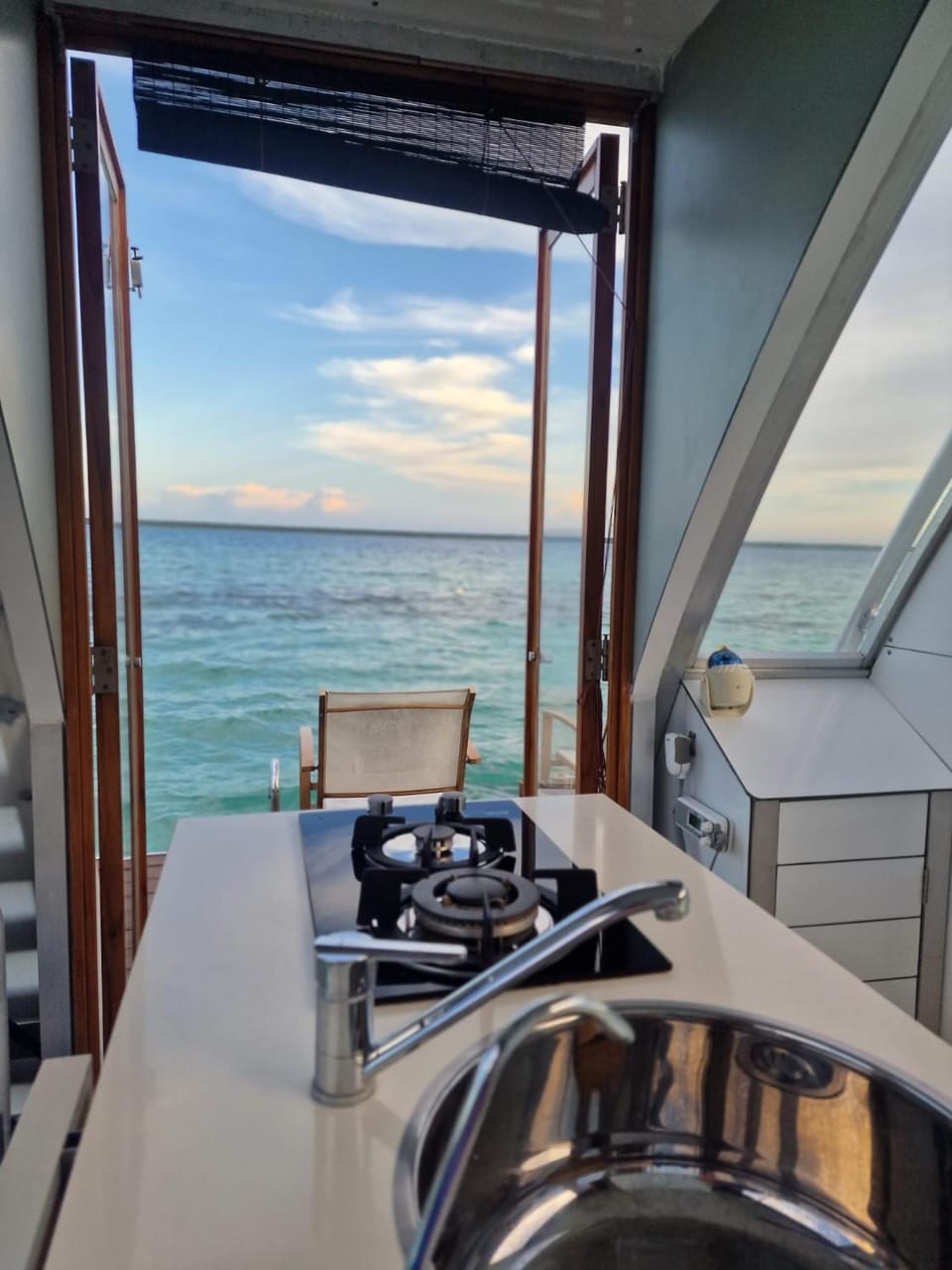 Kitchen or kitchenette, kitchen