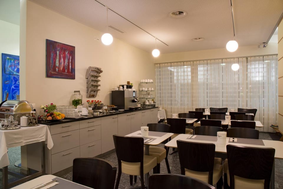 Other, Decorative detail, Food