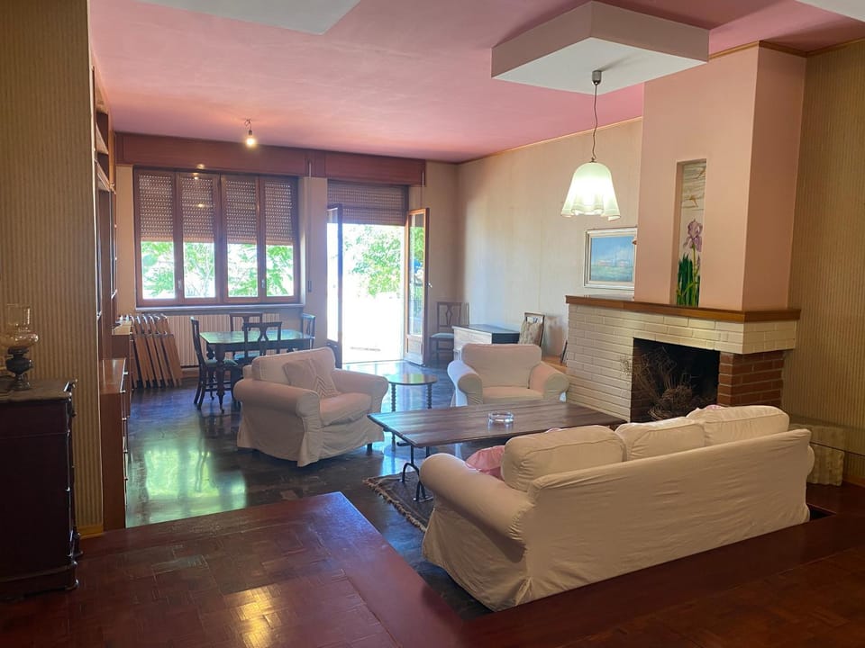 Living room, Seating area, flat iron