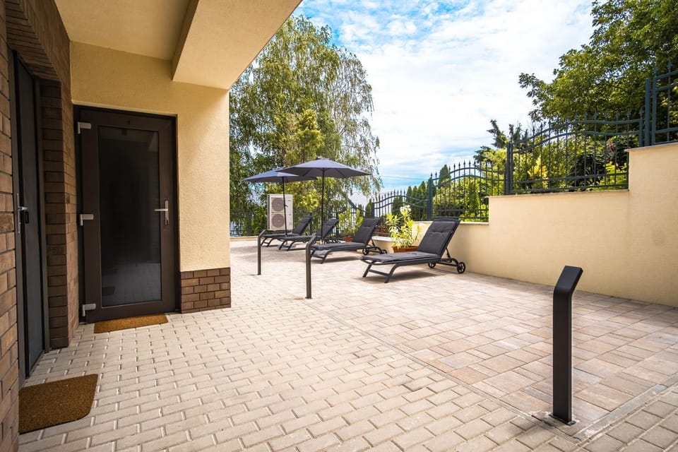 Kiss-Henézi Guest House Bed and Breakfast in Hungary