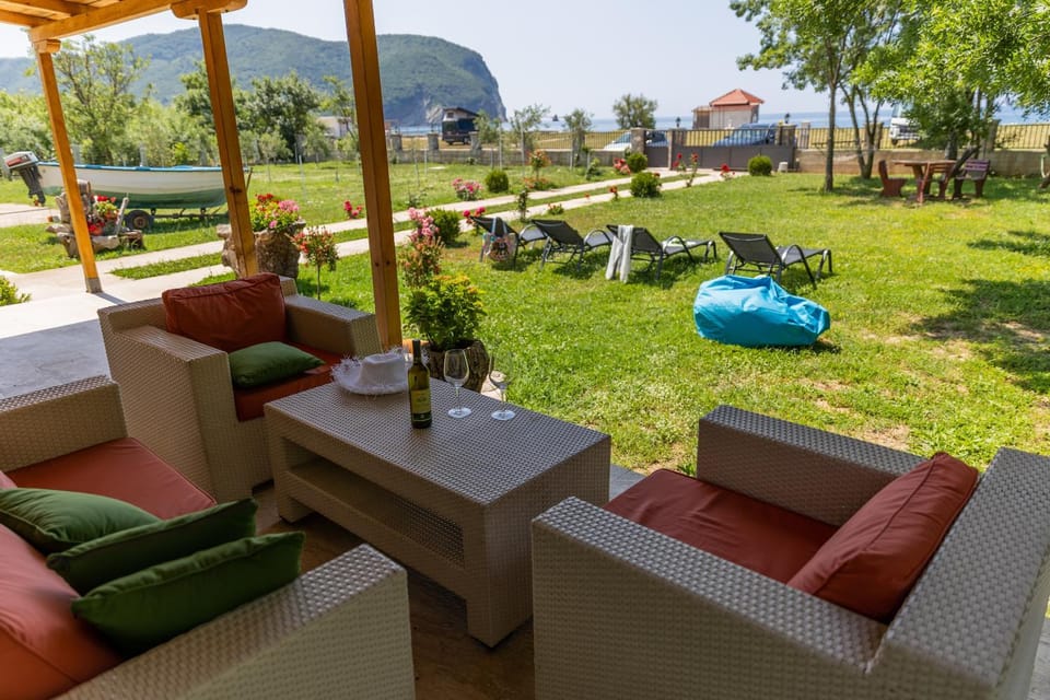 Garden, Balcony/Terrace