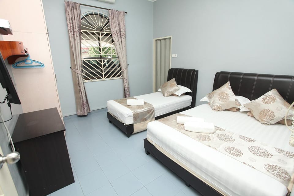 WARNI 48 Whole Or Room Vacation rental in Johor
