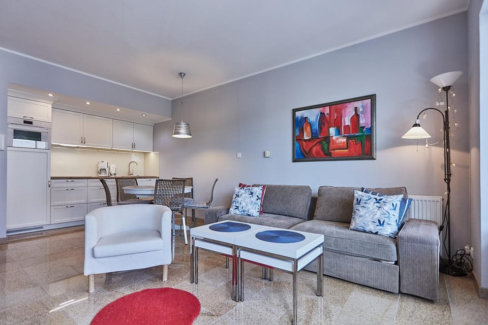Kitchen or kitchenette, Living room, Seating area, stove