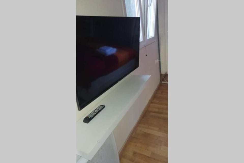 Air conditioned STUDIO in quite garden with barbecue Athens Apartment in Central Athens Regional Unit, Greece
